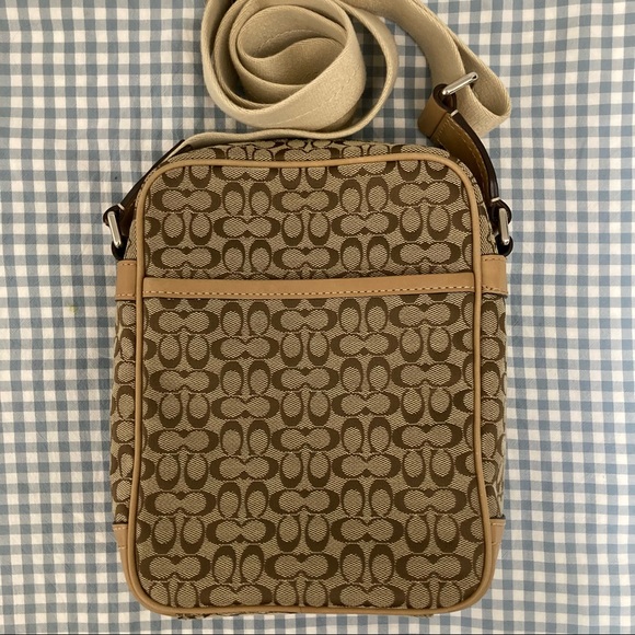 Coach Camera Bag - Picture 3 of 5